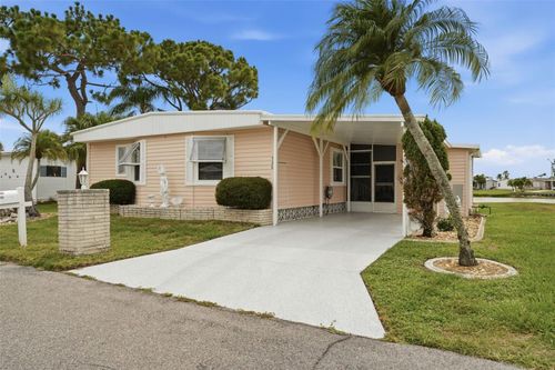 520 Imperial Dr, NORTH PORT, FL, 34287-1530 | Card Image