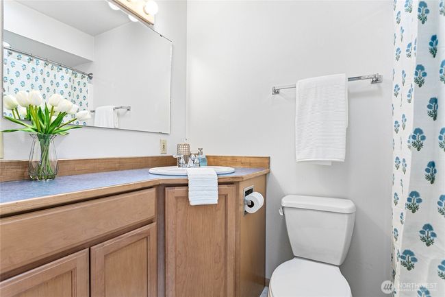 2nd bathroom adjoining the 2nd bedroom. | Image 24