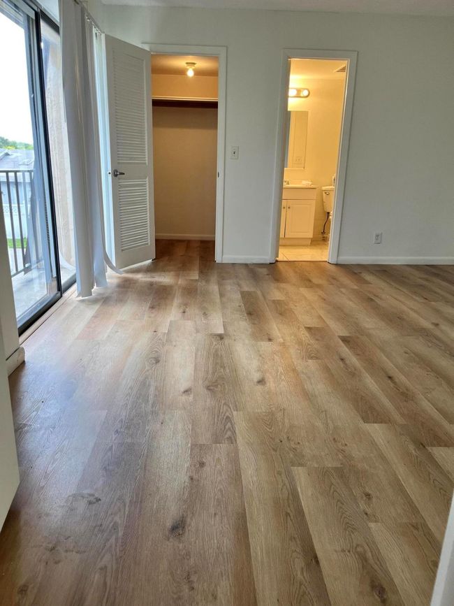 4204 Waterview Cir, Condo with 2 bedrooms, 3 bathrooms and null parking in Palm Springs FL | Image 26