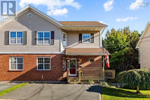 123 Stoneybrook Crt, Halifax, NS, B3M4R5 | Card Image