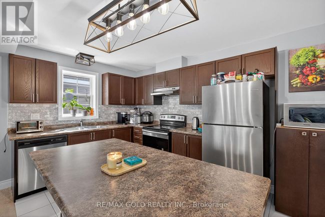67 Fieldstream Chase, House other with 3 bedrooms, 3 bathrooms and 6 parking in Bracebridge ON | Image 11