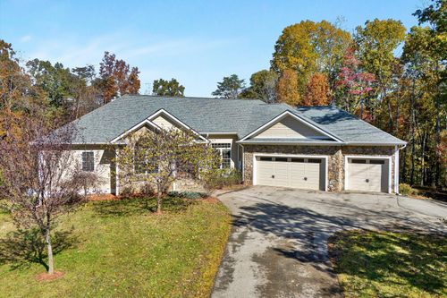 138 Binnacle Dr, Moneta, VA, 24121-2201 | Card Image