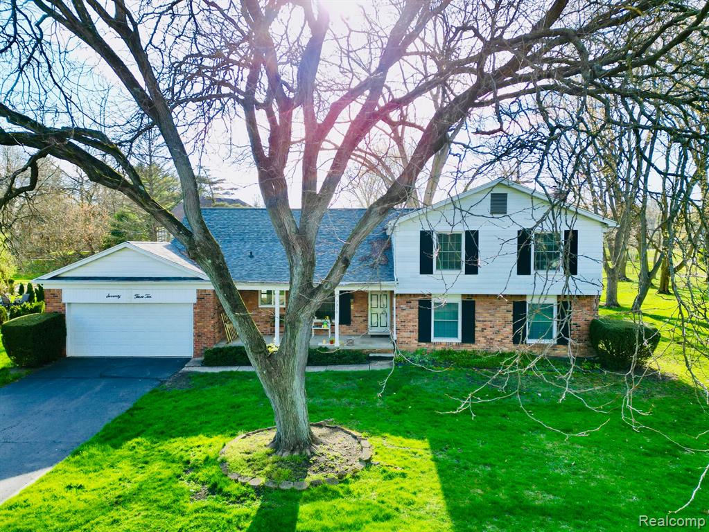 Cathedral Dr, Bloomfield Hills, MI 48301