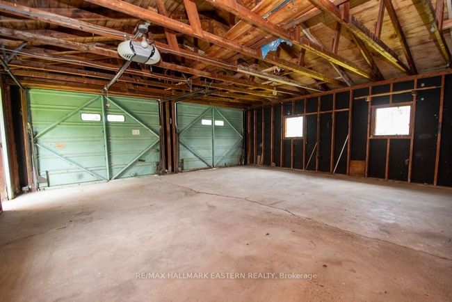 2449 Lansdowne St W, House other with 3 bedrooms, 1 bathrooms and 6 parking in Cavan Monaghan ON | Image 36
