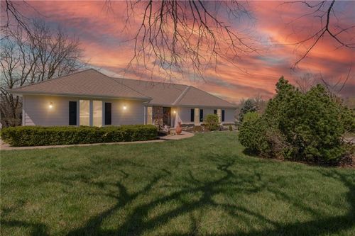 5730 Noland Rd, Shawnee, KS, 66216-1659 | Card Image
