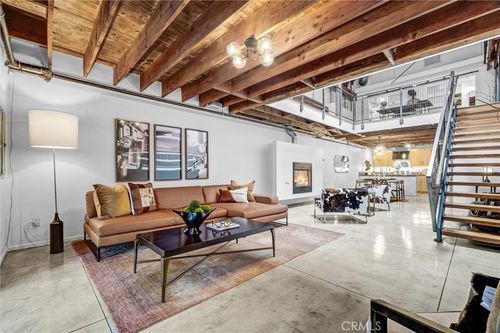 c-849 Pine Ave, Long Beach, CA, 90813-3122 | Card Image