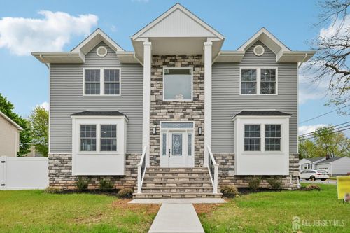 239 Suttons Ln, Edison, NJ, 08817-3414 | Card Image