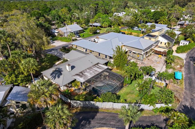 556 Sw Rustic Cir, House other with 3 bedrooms, 2 bathrooms and null parking in Stuart FL | Image 70