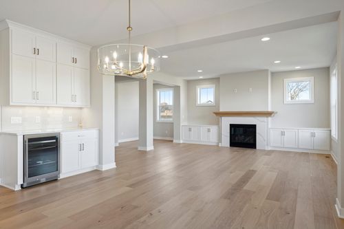 5512 Scenic Loop Run, Chaska, MN, 55318 | Card Image