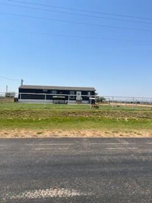 567 W County Road 126, Snyder, TX, 79549-8750 | Card Image