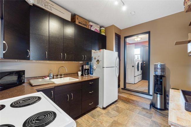 Kitchen in Suite | Image 17