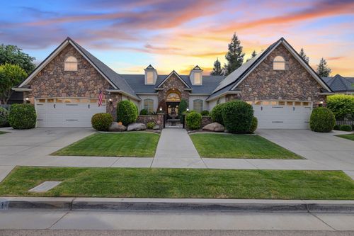 201 N Preston St, Visalia, CA, 93291-9625 | Card Image
