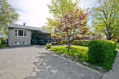 727 Balaton Ave, Pickering, ON, L1W1W3 | Card Image