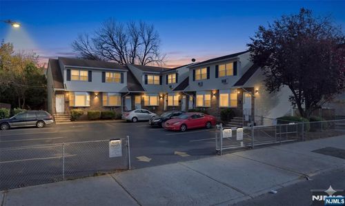 963 E 19th St, Paterson, NJ, 07501-3677 | Card Image