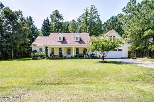 110 Seattle Slew Dr, Havelock, NC, 28532-9421 | Card Image