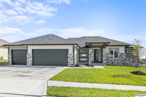 8117 S 184th Ave, Omaha, NE, 68136-6445 | Card Image