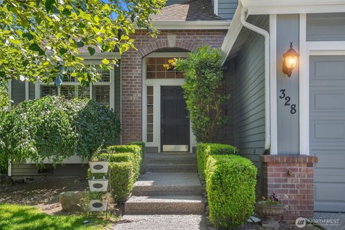 328 210th St Se, Bothell, WA, 98021-7649 | Card Image