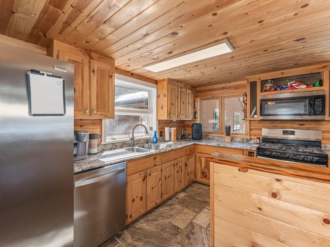 8957 Koolish Rd, House other with 3 bedrooms, 3 bathrooms and null parking in MINOCQUA WI | Image 11