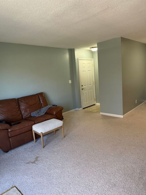 3 27th St, Spirit Lake, IA, 51360-1875 | Card Image