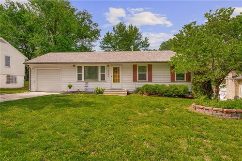 7234 Ridge Ave, Kansas City, KS, 66111-2555 | Card Image