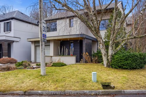 18 Coldstream Ave, Toronto, ON, M5N1X6 | Card Image