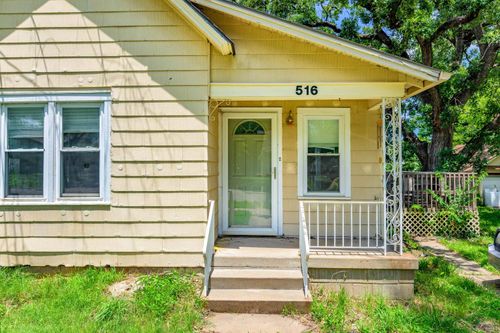 516 W Carr Ave, El Dorado, KS, 67042-2703 | Card Image