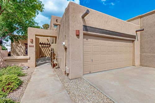 1066 Mormon Dr, Las Cruces, NM, 88011-4709 | Card Image