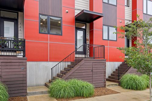 725 N Market St, Chattanooga, TN, 37405-2701 | Card Image