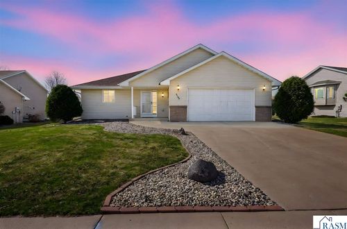 2209 Aspen Ln, North Mankato, MN, 56003-1666 | Card Image