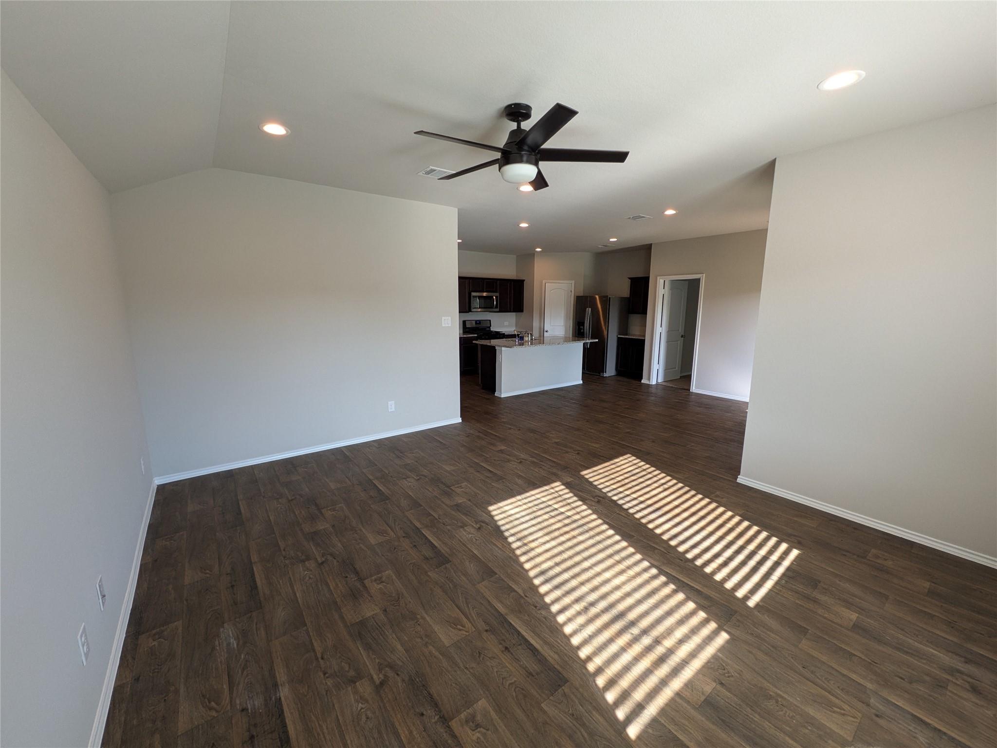 Residential Lease in Magnolia 3