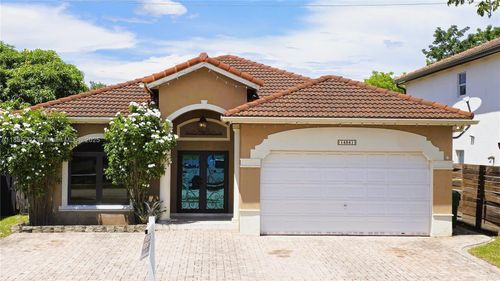 14941 Sw 26th Ter, Miami, FL, 33185-5600 | Card Image