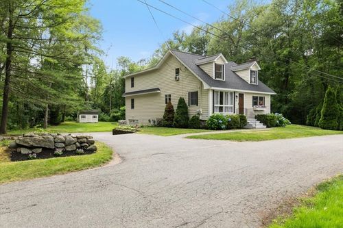 19 Off Webster St, Andover, MA, 01810 | Card Image