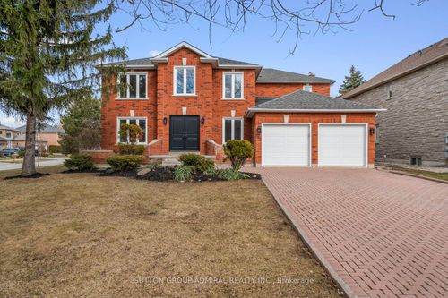 295 Fifth Ave, Woodbridge, ON, L4L7A8 | Card Image