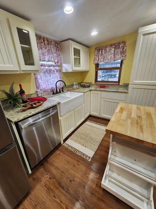 412 Lyons Hollow Rd, Lambsburg, VA, 24351-3002 | Card Image