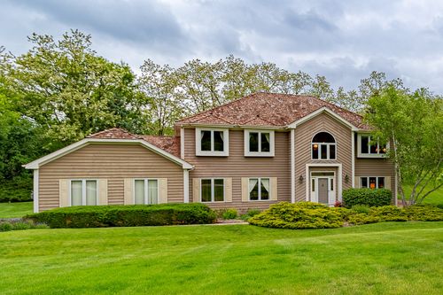 25410 N Cayuga Trl, Lake Barrington, IL, 60010-1184 | Card Image