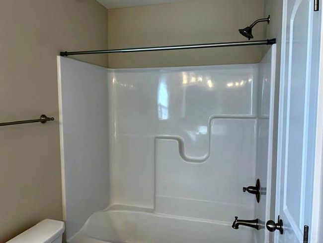 5621 Camden Dr, House other with 4 bedrooms, 3 bathrooms and null parking in Newburgh IN | Image 14