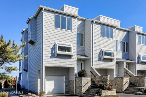 4-766 Ocean Ave, Sea Bright, NJ, 07760-2152 | Card Image