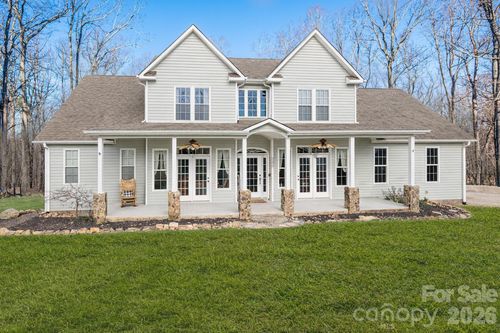 3272 Oak Ridge Cir, Lincolnton, NC, 28092-7654 | Card Image