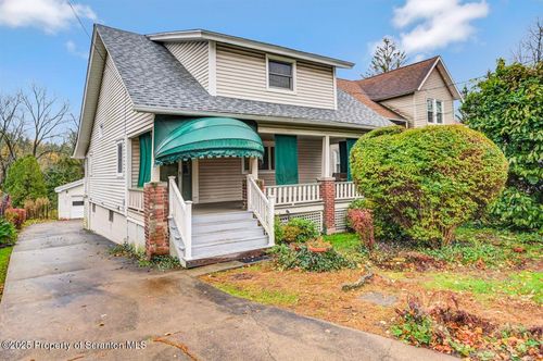 216 N Abington Rd, Clarks Green, PA, 18411-2526 | Card Image