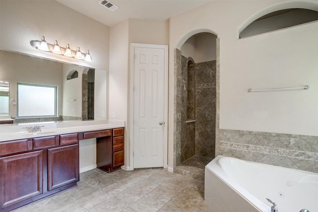 1213 Hackworth St, House other with 6 bedrooms, 5 bathrooms and null parking in Roanoke TX | Image 17