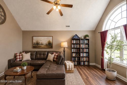 110 Tulip Dr, Bardstown, KY, 40004-6780 | Card Image