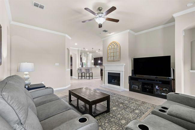 11513 Champion Creek Dr, House other with 3 bedrooms, 2 bathrooms and null parking in Frisco TX | Image 9
