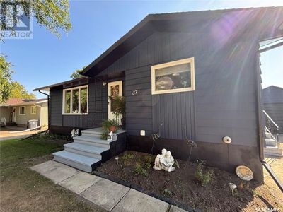 37 Canwood Cres, House other with 3 bedrooms, 1 bathrooms and null parking in Yorkton SK | Image 1