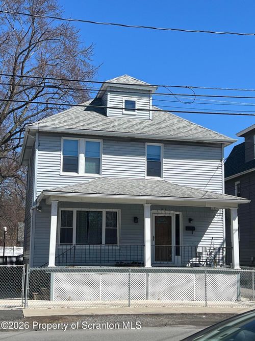 611 Moosic St, Scranton, PA, 18505-1411 | Card Image