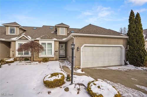 155 Waterford Way, Tallmadge, OH, 44278-3640 | Card Image