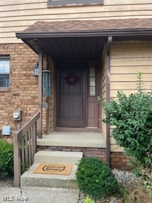 2323 Riverfront Pkwy, Cuyahoga Falls, OH, 44221-2564 | Card Image