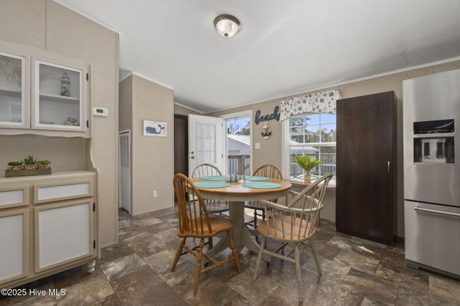 302 Bayview Dr, House other with 3 bedrooms, 2 bathrooms and 1 parking in Harkers Island NC | Image 15