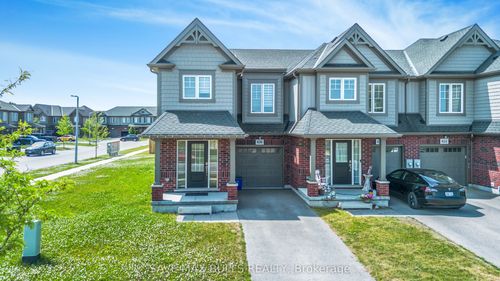 636 Julia Dr, Welland, ON, L3C0G8 | Card Image