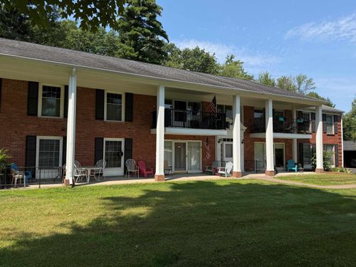 4-100 Kennedy Dr, South Burlington, VT, 05403-7278 | Card Image