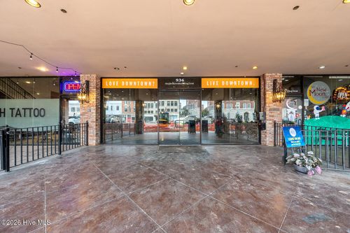 301-936 Broad St, Augusta, GA, 30901-8200 | Card Image